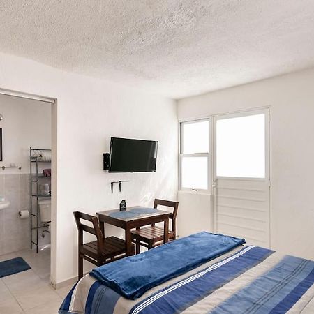 Micro Studio Perfect For Backpackers, Couples, 3 Min Drive To Playa El Nino Cancun Exterior photo